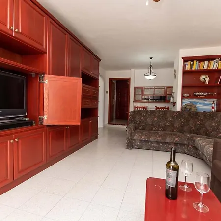 Apartment Park Santiago Iv 69 - Two Bed With Large South Facing Balcony Playa de las Americas (Tenerife)
